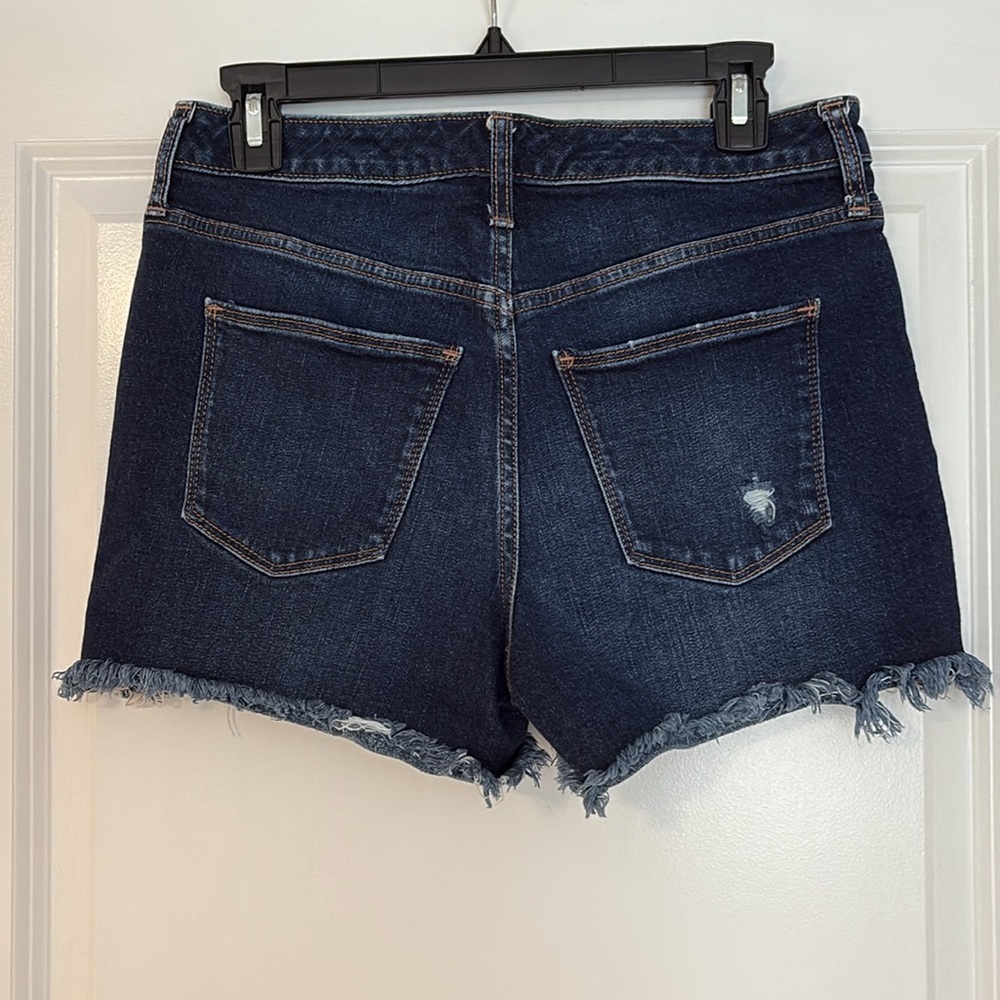 Universal Thread Shorts - Picture 4 of 5